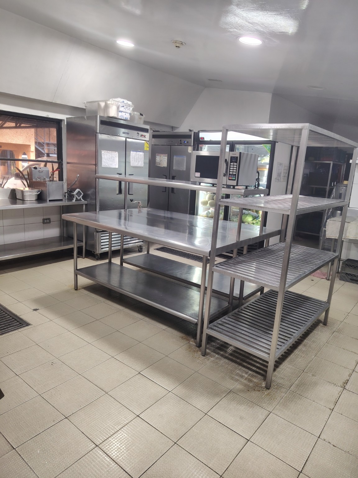 Operación e infraestructura Food Place